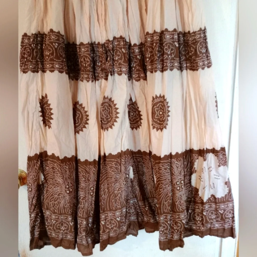 VERANISI Circle Skirt Sz. M Made in India 100 %‎ Cotton Brown & Tan - Picture 2 of 9